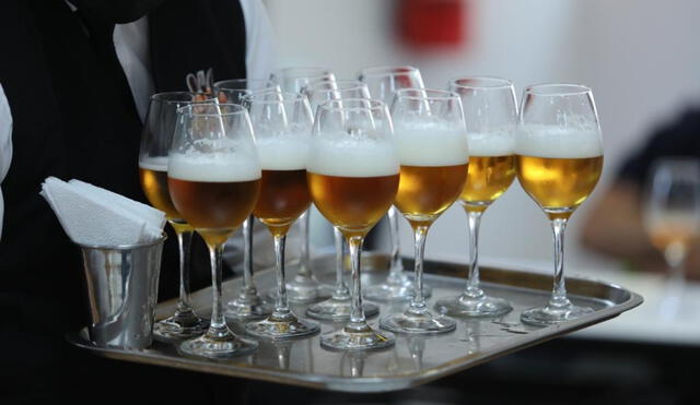 A inicios de este año se incrementó el ISC para las bebidas alcohólicas. Foto: SNI