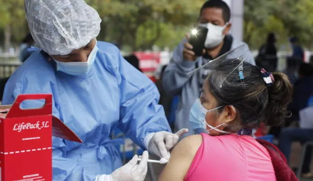 Vacunación en Perú se encuentra en los mayores de 12 años. Foto: Minsa