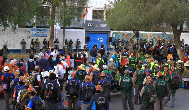 Ronderos esperan expectantes balance de reunión. Foto: Jaime Mendoza/LR