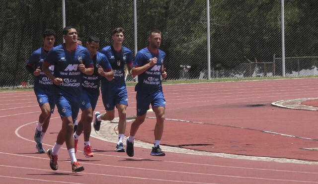 Jugadores entrenaron en la cancha del Instituto Peruano del Deporte (IPD). Foto: La República