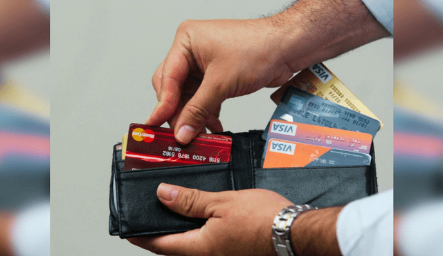 Conoce todos los detalles acerca de tu tarjeta de crédito y cómo no endeudarte en estas fiestas de fin de año. Foto: Andina