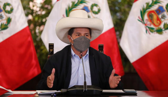 El presidente Pedro Castillo aclaró los cuestionamientos de su Gobierno durante una reunión con los gobernadores regionales. Foto: Presidencia.