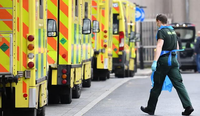 Se espera que el número de hospitalizados incremente en Reino Unido. Foto: PA