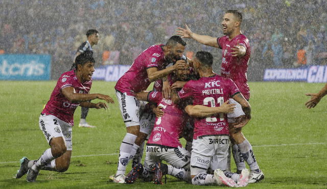 Independiente del Valle empató ante Emelec, pero la victoria en la ida le permitió gritar campeón. Foto: Independiente/Twitter