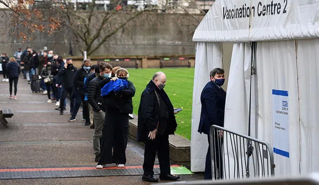 Boris Johnson reiteró su llamado a vacunarse contra la COVID-19 en Reino Unido. Foto: EFE