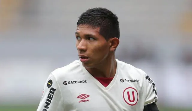 Edison Flores ganó el Torneo Apertura con Universitario en el 2016. Foto: Universitario.