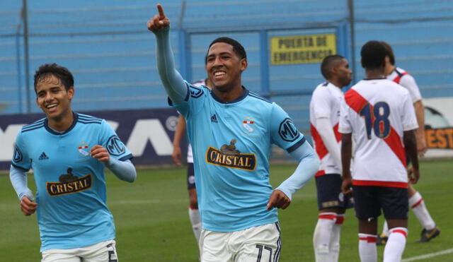 Jesús Castillo renovó con Sporting Cristal hasta el 2024. Foto: Twitter El Portal Celeste