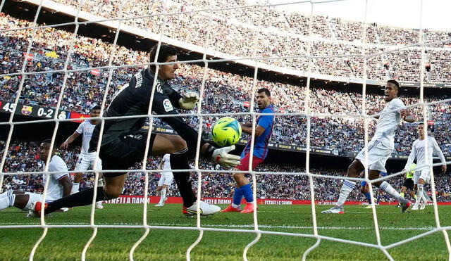 'Kun' Agüero marcó su último gol contra Real Madrid en el derbi español. Foto: Twitter/Thibaut Courtois