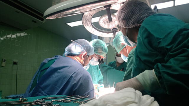 En Hospital Almanzor Aguinaga se implementó más quirófanos para realizar intervenciones quirúrgicas. Foto: EsSalud.