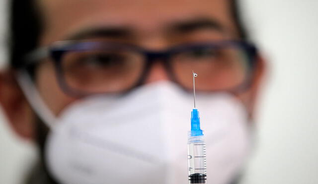 En Chile casi 15 millones de personas han completado el ciclo de vacunación contra la COVID-19. Foto: AFP