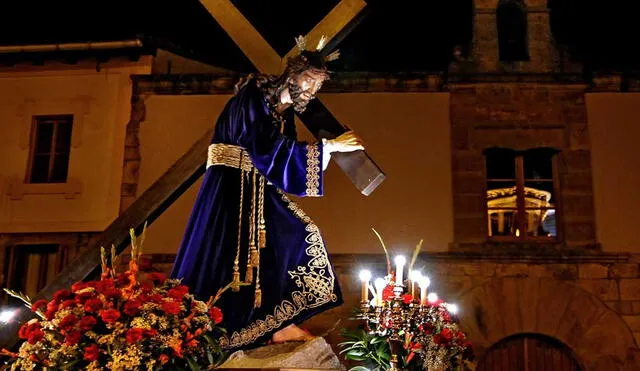 Durante la Semana Santa en México las procesiones con imágenes de Cristo o la Virgen María son algo habitual en distintas ciudades del país. Foto: Expansion