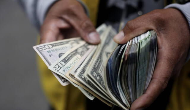 Conoce cuál es el precio del dólar en Perú hoy viernes 17 de diciembre del 2021. Foto: Carlos Contreras/La República