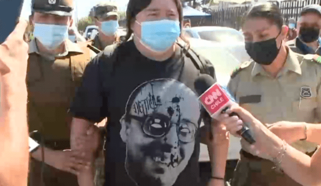 La policía tomó la decisión de detenerlo porque incitaba al odio. Foto y Video: CNN Chile