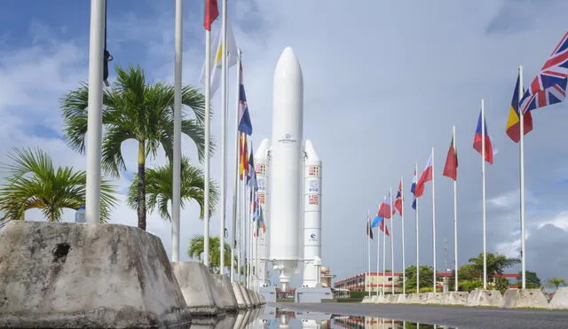 El cohete Ariane 5 está listo para llevar al telescopio James Webb fuera de la Tierra. Foto: NASA / Bill Ingalls