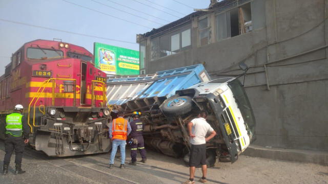 Conductor resultó ileso del accidente. Foto: URPI - LR