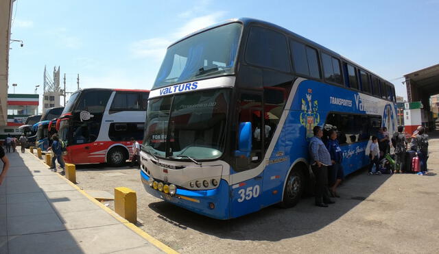 Aumento de pasajes preocupa a piuranos. Foto: La República.