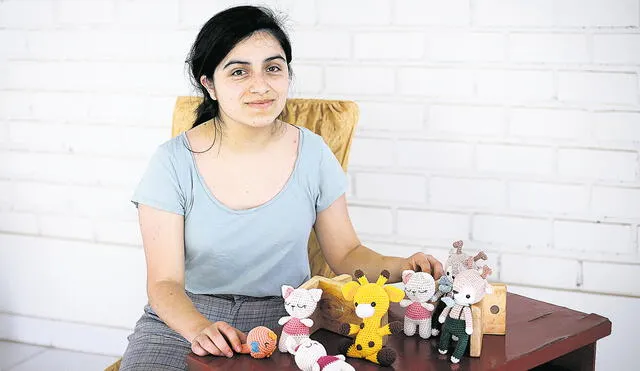 Crochet. Cindy Julca potenció su negocio en pandemia. Foto: Antonio Melgarejo / La República