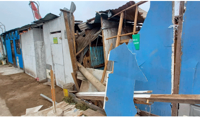 Los vecinos afectados de Villa El Salvador pidieron que la empresa de transportes y el conductor asuman los daños materiales. Foto: Urpi / La República