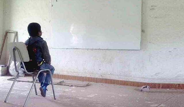 Problema. Aulas de algunos colegios de Arequipa no cumplen las condiciones mínimas para que estudiantes vuelvan a las clases presenciales. Foto: La República