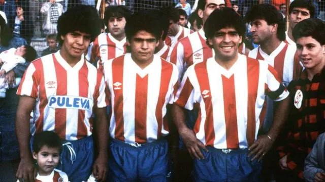 Los tres hermanos Maradona: Raúl, Hugo y Diego. Foto: EFE.