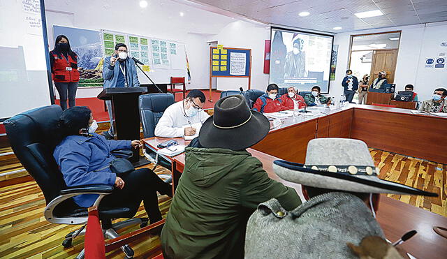 Reunión. Para la PCM, el diálogo es intenso en busca de una salida al conflicto social en Cusco. Foto: PCM