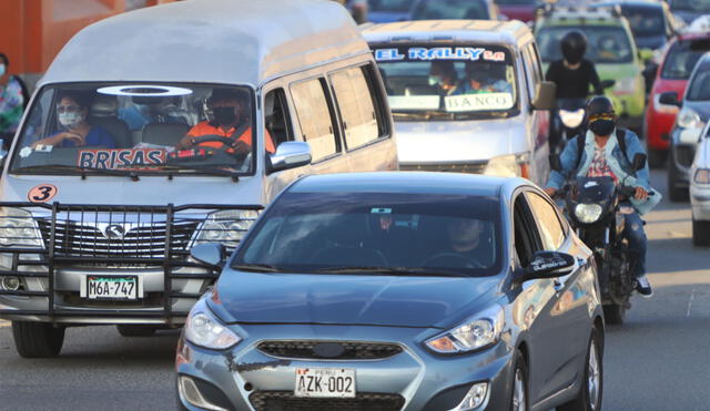 Juan Silva Villegas, según el SAT, fue conductor de una minivan de taxi colectivo y tenía una empresa informal de transporte terrestre. Foto: Grupo La República