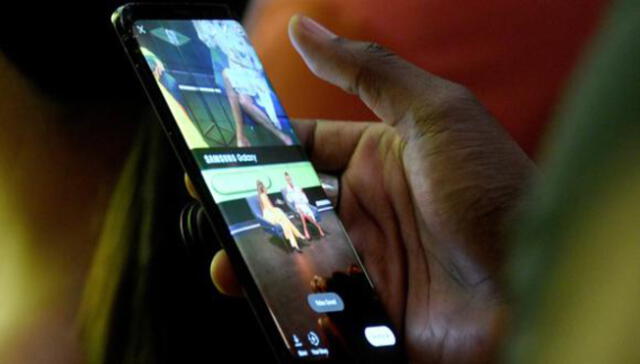 El acceso a internet desde el celular o dispositivo móvil ha cobrado mayor relevancia en la vida diaria de los usuarios. Foto: AFP