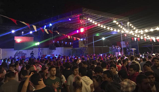 Local denominado After en Pimentel se muestra lleno cada fin de semana y anuncia cuatro días de fiesta para Año Nuevo. Foto: Facebook