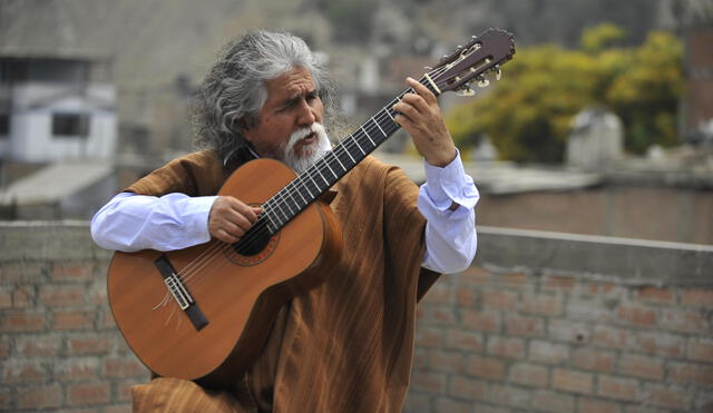 El gran Manuel Prado y su banda Saqra interpretarán una selección de temas que nos llevará hacia el apu Huaytapallana.