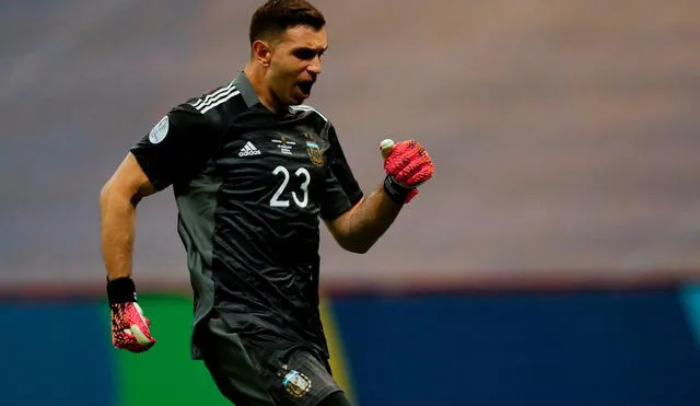 'Dibu' se ganó el titularato tras su actuación en la Copa América. Foto: EFE