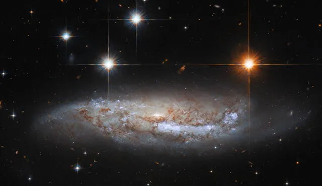 El Hubble observa una galaxia con un pasado explosivo. Foto: ESA / Hubble & NASA, M. Sun