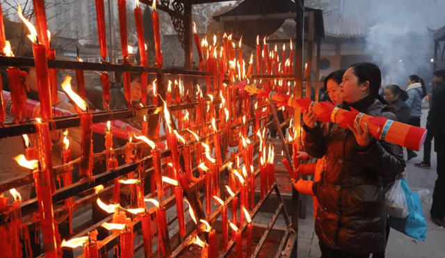 El Festival Laba es uno de las cábalas más populares para atraer la buena fortuna en el Año Nuevo chino. Foto: ChinaFotoPress