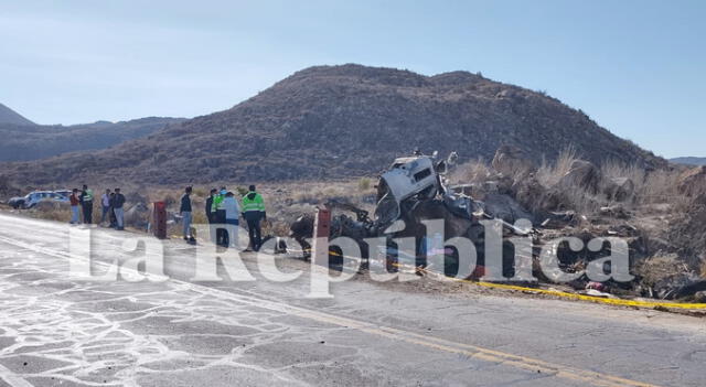 Lamentable accidente de tránsito tuvo lugar a pocas horas de recibir el 2022. Foto: Abad Ventura / La República