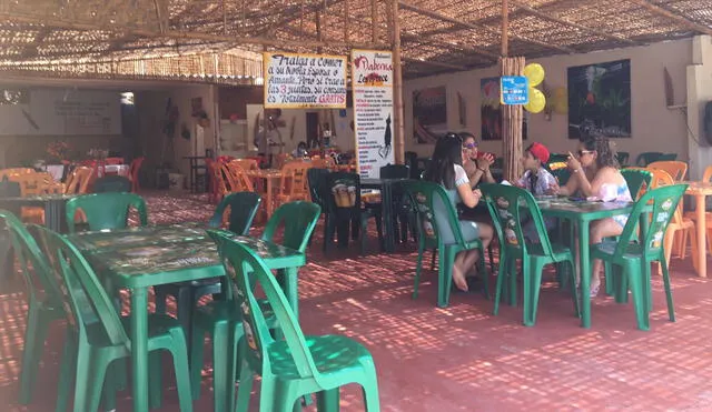 Pasado el mediodía de este sábado 1 de enero, los restaurantes de Pimentel se mostraban casi vacíos. Foto: Rosa Quincho- URPI LR.