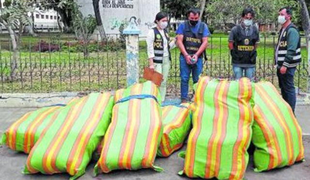 Los intervenidos fueron llevados a la División de Investigación Criminal de Trujillo. Foto: PNP