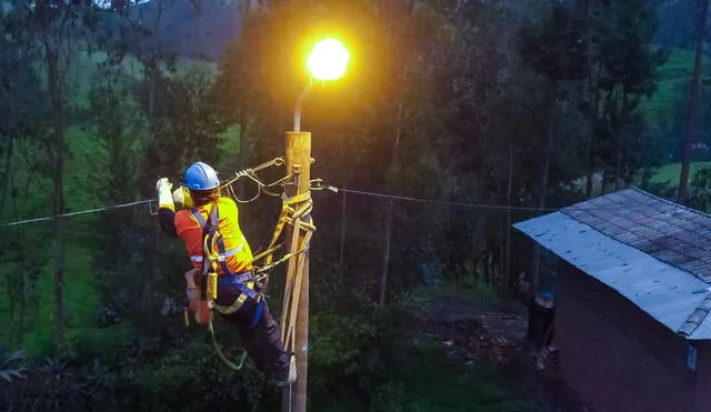 Se busca lograr una cobertura eléctrica rural del 96% para el 2023. Foto: Minem.