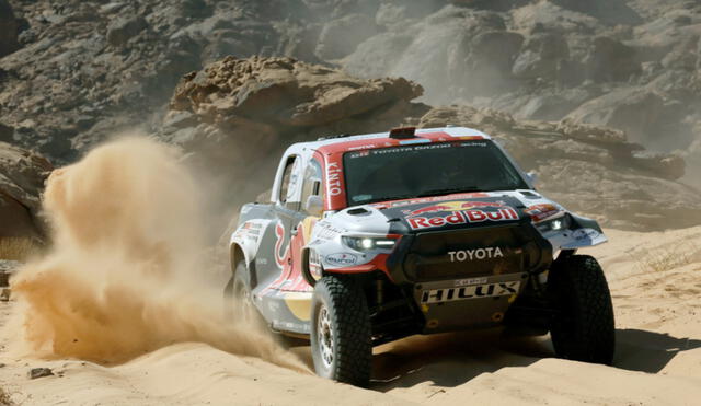 El Rally Dakar 2022 se lleva a acabo en Arabia Saudita. Foto: EFE