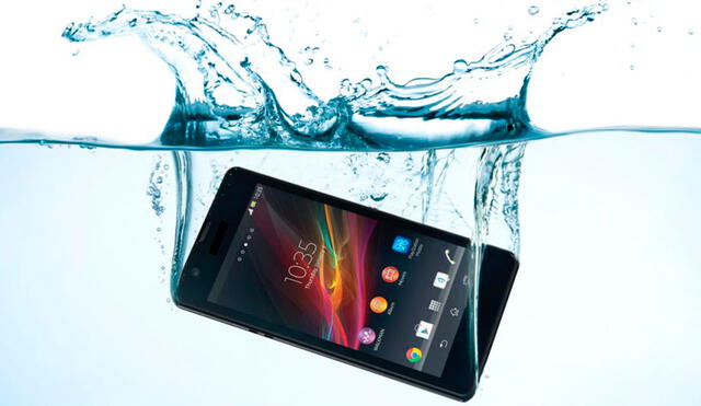 Estos celulares pueden ser de mucha utilidad para tomar fotos dentro de una piscina. Foto: Sony