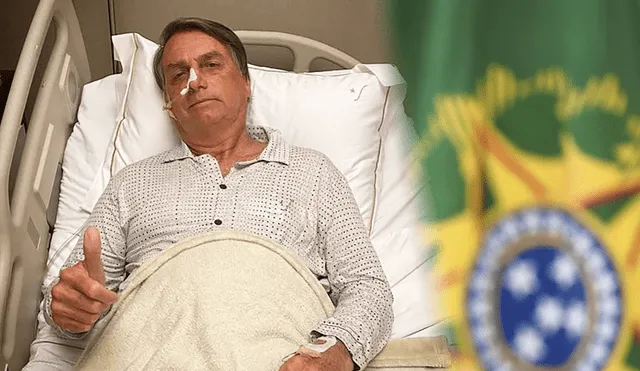 Jair Bolsonaro, presidente de Brasil, posa para una foto mientras está hospitalizado por una obstrucción intestinal. Foto: composición/AFP