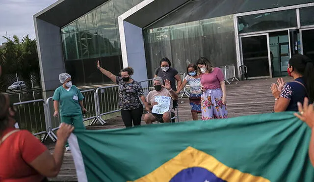 La primera persona detectada con flurona en Brasil es un adolescente de 16 años. Foto: AFP/referencial