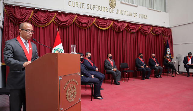 Ceremonia fue presidedida por Tulio Villacorta. Foto: Corte de Piura