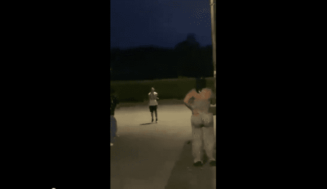 El individuo persigue a varias mujeres para atacarlas. Video y Foto: El Heraldo