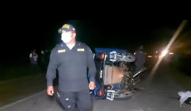 El mototaxi quedó destrozado en medio de la pista. Foto: difusión