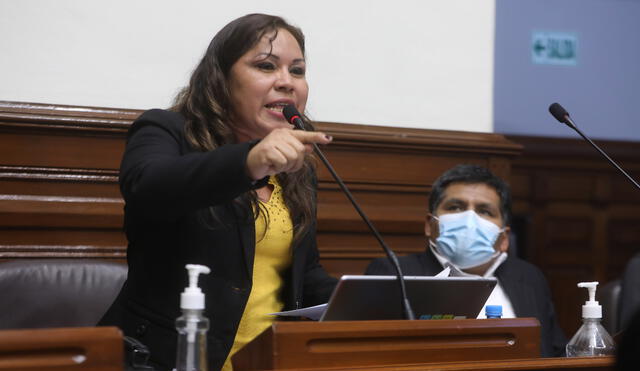 Francis Paredes indicó que la Defensoría ha dado "un mal comunicado". Foto: Congreso