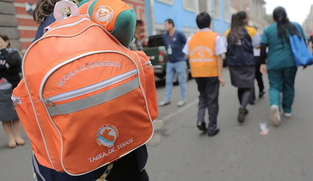 La mochila de emergencia, como la caja de reserva, es parte del combo de supervivencia. Foto: La República