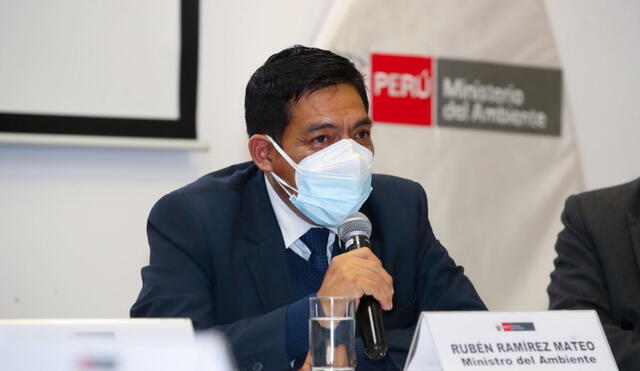 El ministro del Ambiente negó haber favorecido con empleos a los militantes de Perú Libre. Foto: PCM