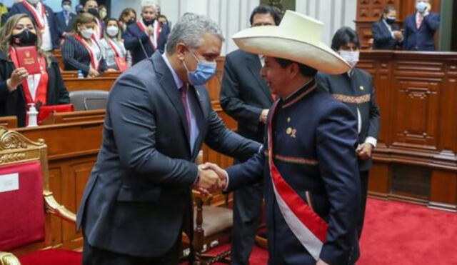 El presidente de Colombia, Iván Duque, estuvo en nuestro país el día en que Pedro Castillo asumió la presidencia de la República. Foto: EFE