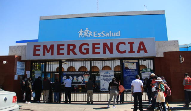 Se mantiene en 13 el número de pacientes en UCI. Foto: Zintia Fernández/La República