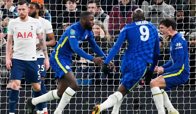 Tottenham cayó en el duelo de ida por 2-0 ante el Chelsea por las semifinales de la Carabao Cup. Foto: EFE