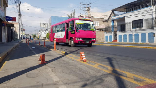 Hay bolardos dañados en diferentes puntos de la ciudad. Foto: Wilder Pari / URPI